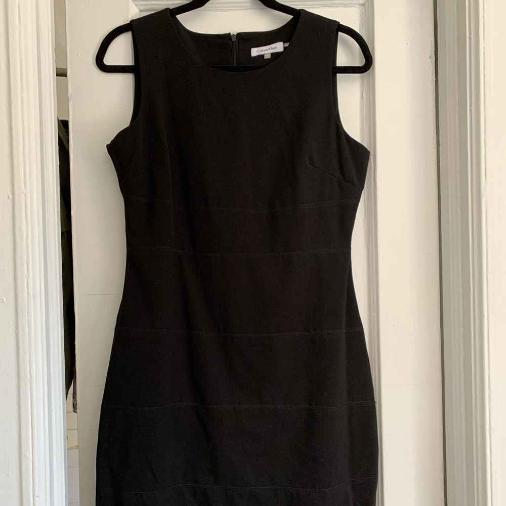 Flattering Calvin Klein dress!